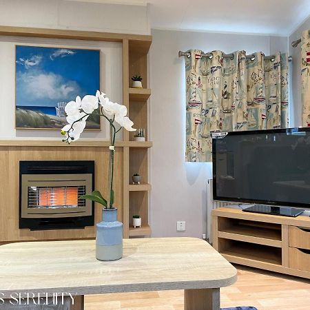 Lovely Holiday Home At Lyons Caravan Park! プレタティン エクステリア 写真