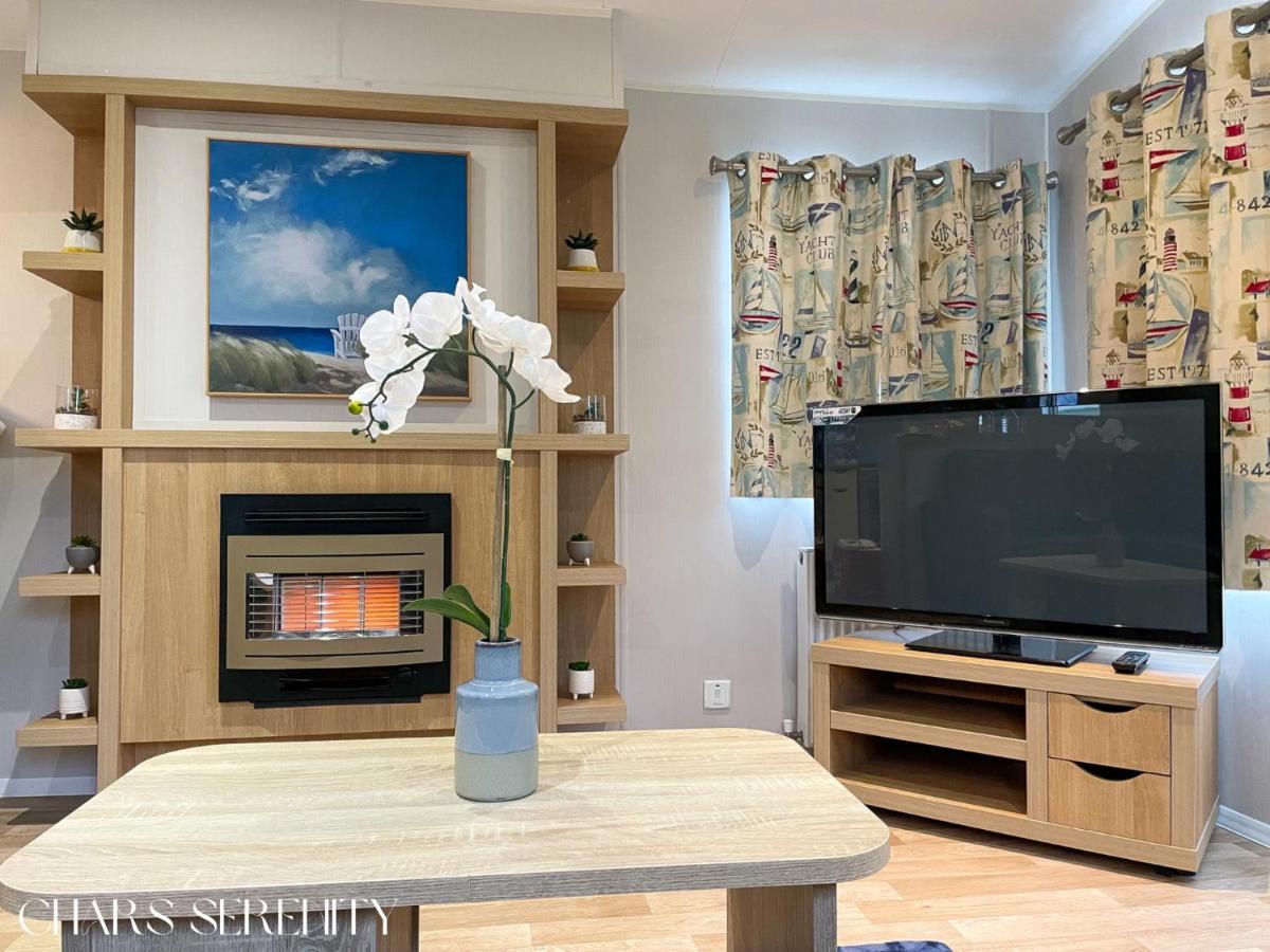 Lovely Holiday Home At Lyons Caravan Park! プレタティン エクステリア 写真