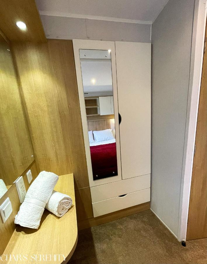 Lovely Holiday Home At Lyons Caravan Park! プレタティン エクステリア 写真